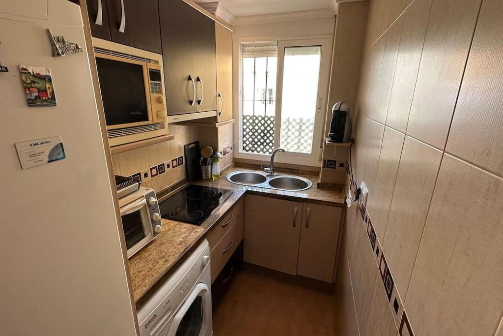 Villa Vivienda Unica A 10 Metros De La Playa Málaga Exterior foto